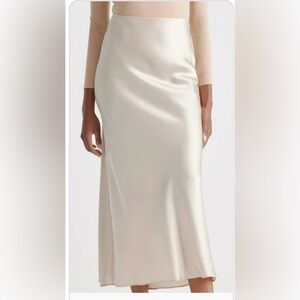 NWT Elegant Renee c ivory Satin Skirt